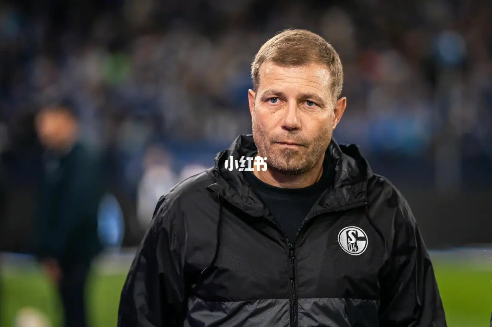 关于沙尔克遭遇失利，积分榜上逐渐落后的信息