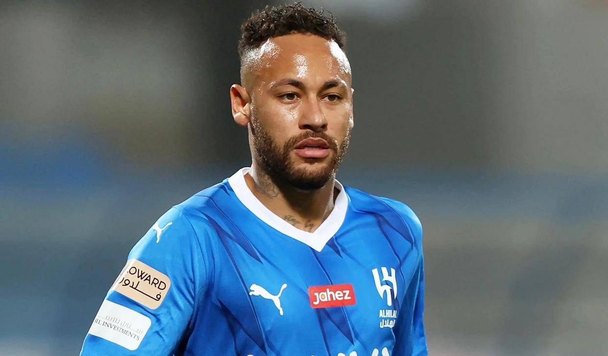 内马尔巅峰对决,莱万多夫斯基与50激战美国队分钟,突破纪录胜负难料!的简单介绍