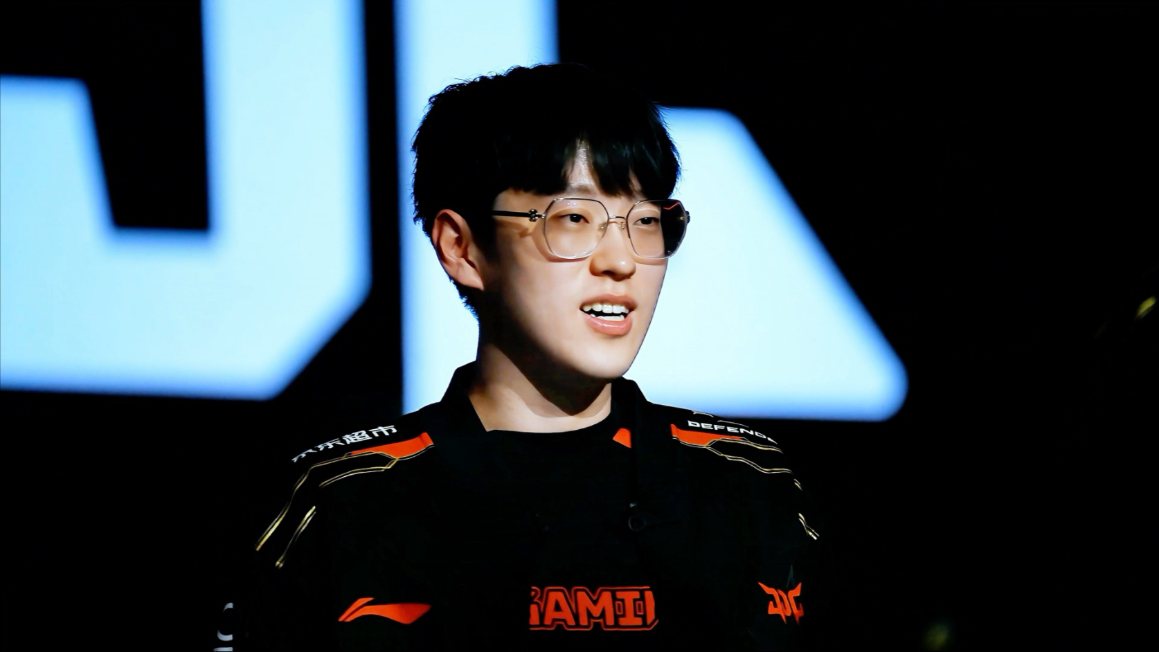 Scout爆冷击败巴塞罗那,势不可挡引爆全场!